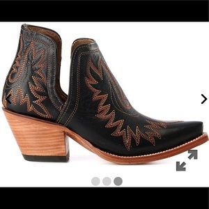Ariat booties black